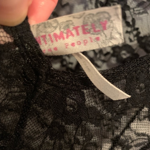 Intimate - Picture 2 of 3